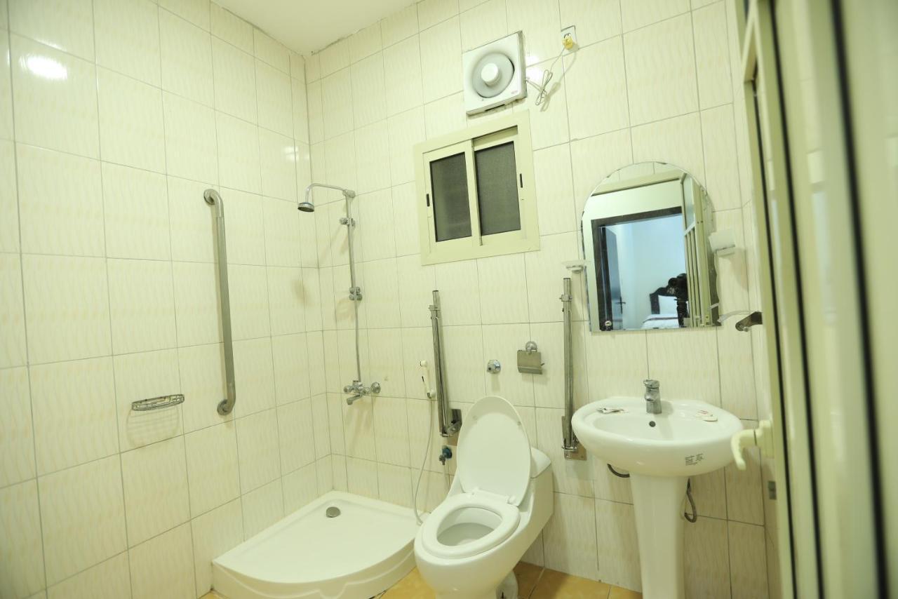 Al Eairy Apartments -Aldamam 7 达曼 外观 照片
