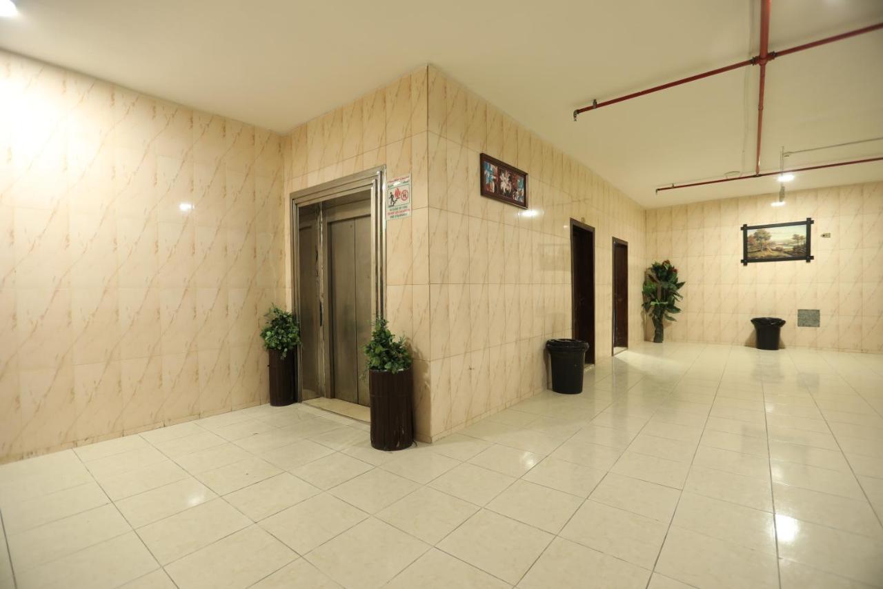 Al Eairy Apartments -Aldamam 7 达曼 外观 照片