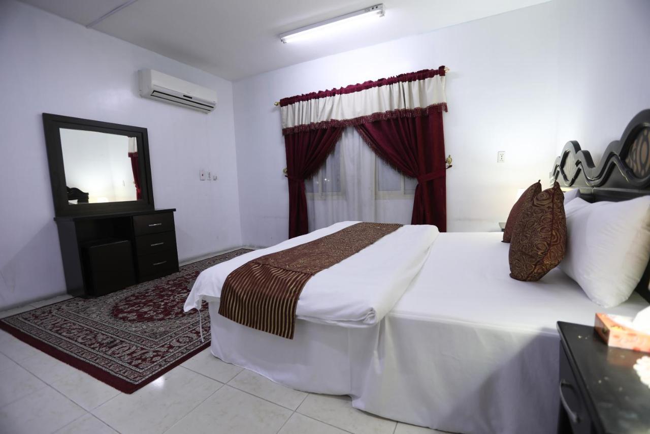 Al Eairy Apartments -Aldamam 7 达曼 外观 照片